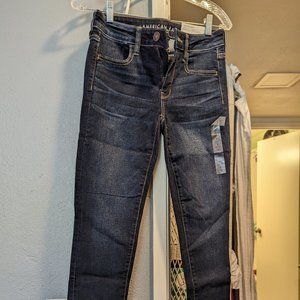 American Eagle Low Rise Dark Blue Skinny Jeans, Size 4, NWT